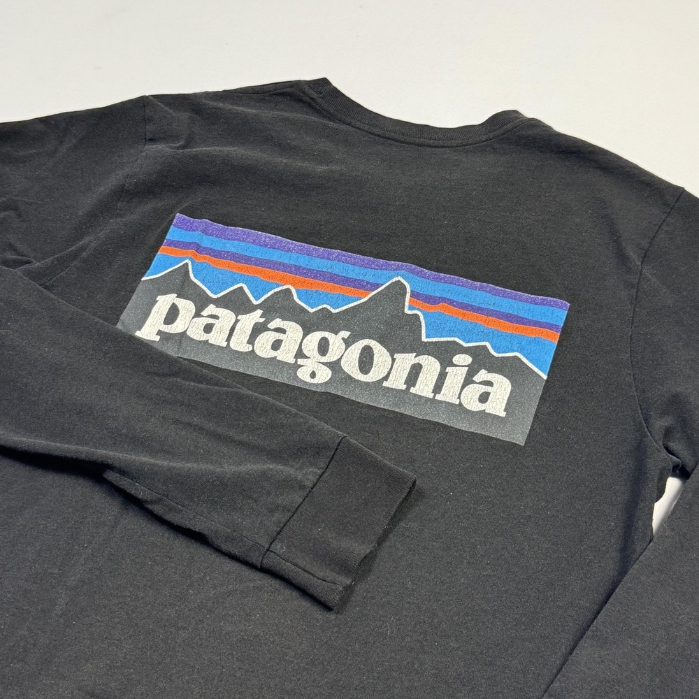 Patagonia Shirt Mens Small Black‎ Long Sleeve Responsibili Tee Logo Back